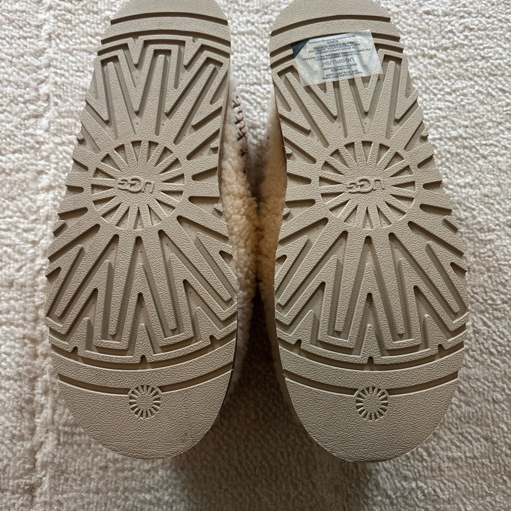 UGG Tan Tazz braided Slippers - Picture 4 of 7